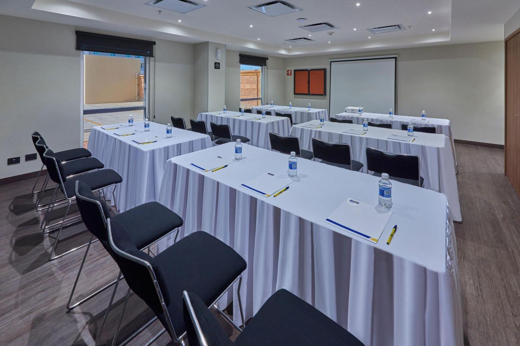 Hotel Express By Marriott Otay