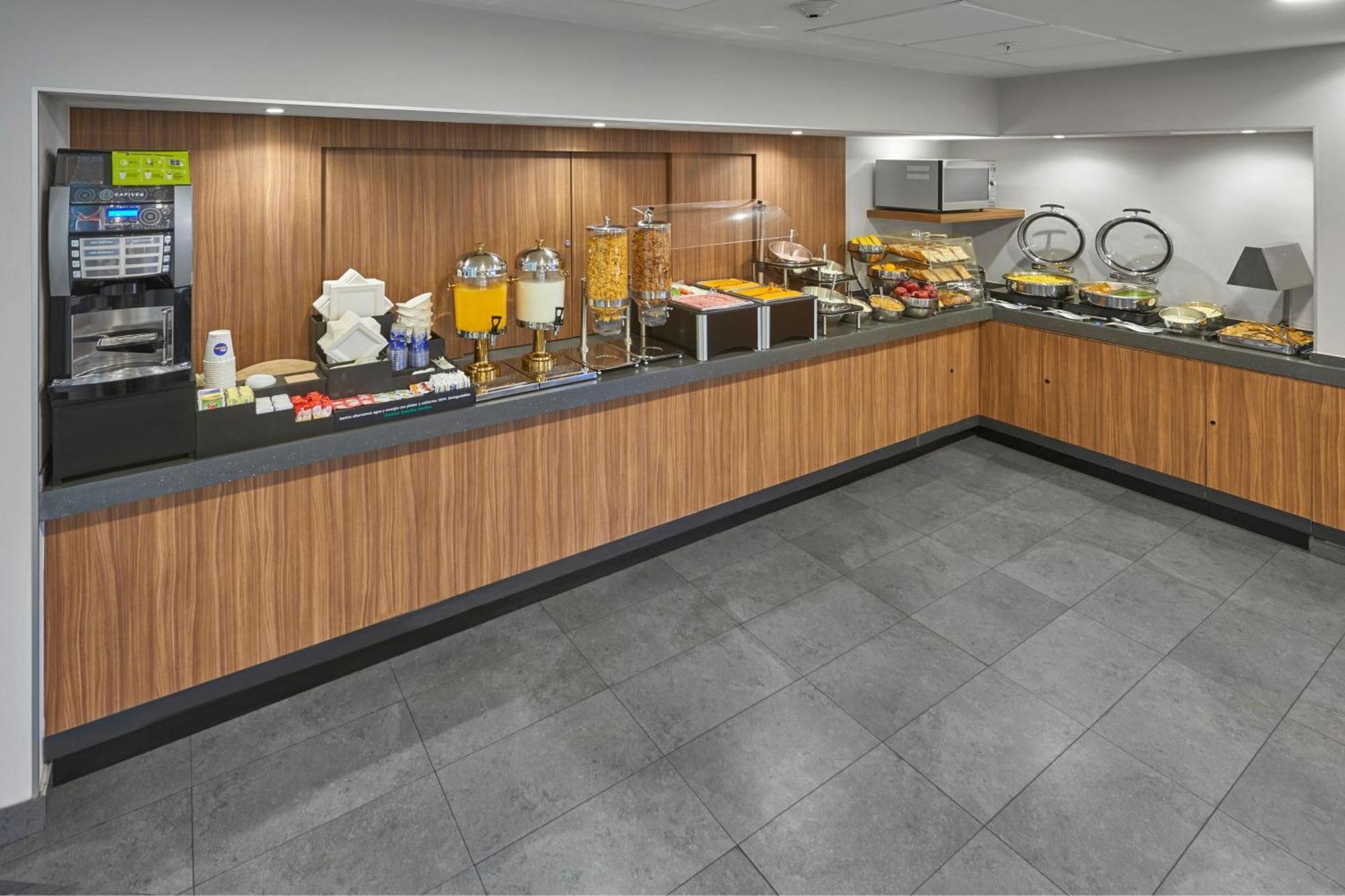 Hotel Express By Marriott Otay Tijuana